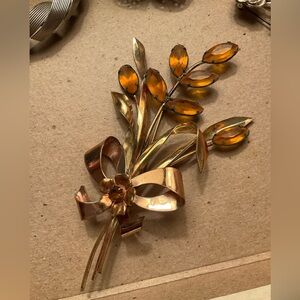 Vintage women brooch